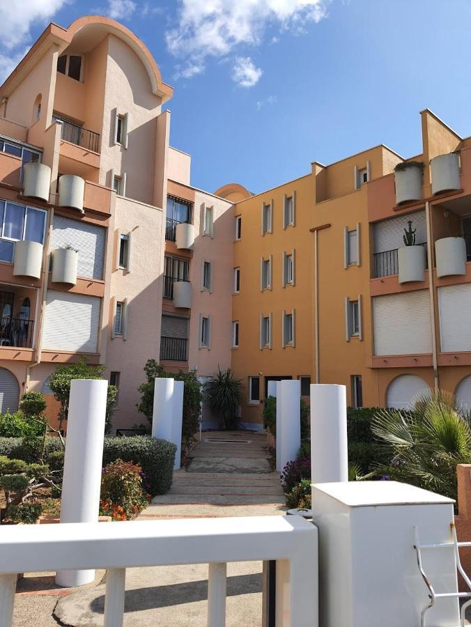 Appartement Sur Le Port De Gruissan Exterior photo